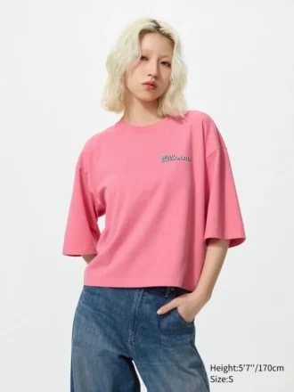 Babymonster UT Cropped Graphic T-shirt för dam