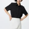 Kortärmad blusar i rayon för dam | Prickig Kortärmad blusar i rayon för dam | Prickig