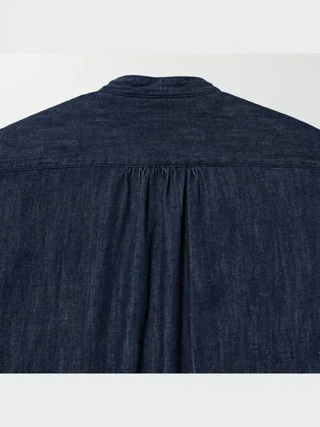 Kortärmad skjorta i denim med bieser för dam Kortärmad skjorta i denim med bieser för dam