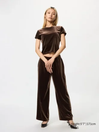 Mjuk velour-minit-t-shirt för dam Mjuk velour-minit-t-shirt för dam