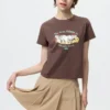 Mofusand Ut grafisk T-shirt för dam Mofusand Ut grafisk T-shirt för dam