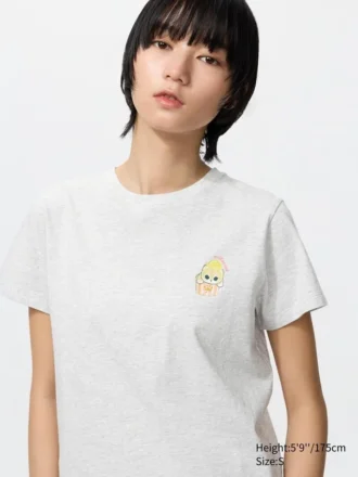 Mofusand Ut grafisk T-shirt för dam