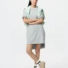 Oversized tvåfärgad T-shirtklänning för dam Oversized tvåfärgad T-shirtklänning för dam