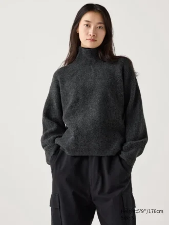 Souffle Yarn-tröja för dam | Hög hals