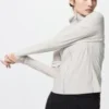 Ultra Stretch AIRism UV-skyddande luvtröja med hel dragkedja för dam Ultra Stretch AIRism UV-skyddande luvtröja med hel dragkedja för dam