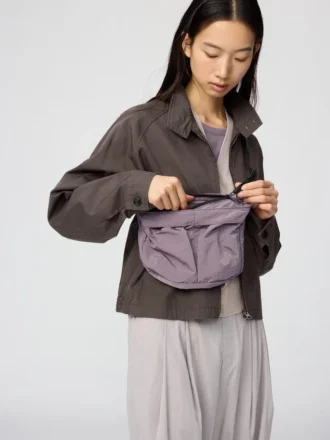 Unisex packbar crossbody-väska med fickor Unisex packbar crossbody-väska med fickor