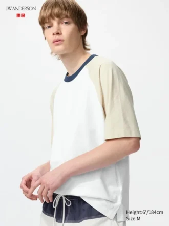 Unisex-raglan-T-shirtar