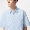 Unisex-skjorta i seersucker | Kortärmad | Randig Unisex-skjorta i seersucker | Kortärmad | Randig