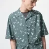 Unisex-skjorta med öppen krage | Kortärmad | Tryckt Unisex-skjorta med öppen krage | Kortärmad | Tryckt
